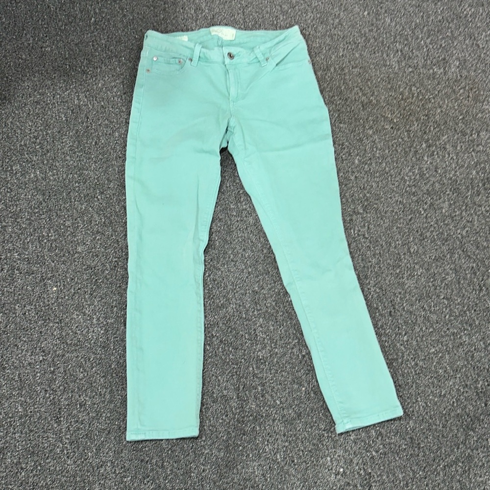 Mint Color Lucky Capri’s